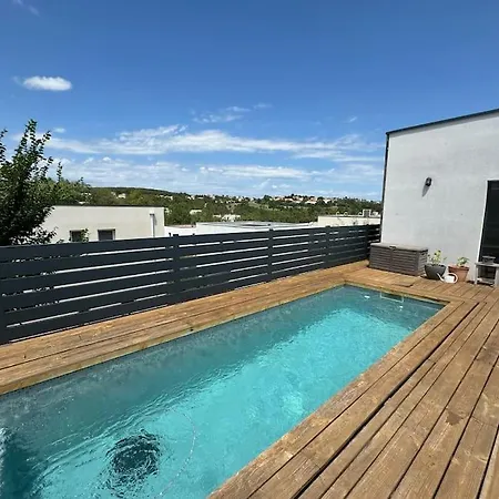 Luxury With Pool And View *