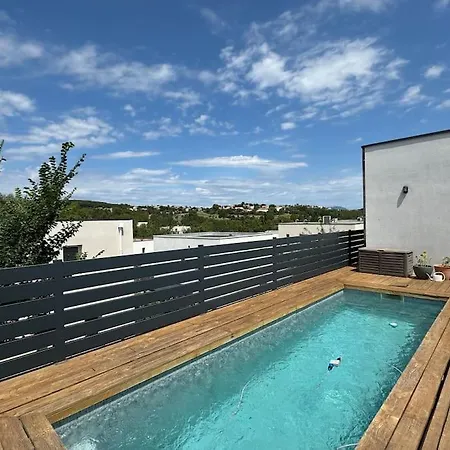 Villa Luxury With Pool And View